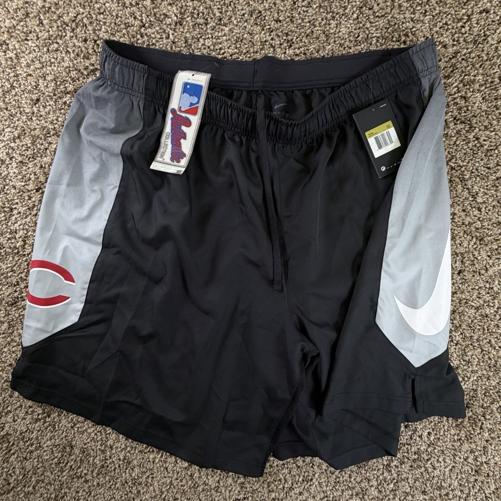 NWT Cincinnati Reds Nike Shorts Men's 4XL Black Grey MLB Baseball Dri-Fit XXXXL